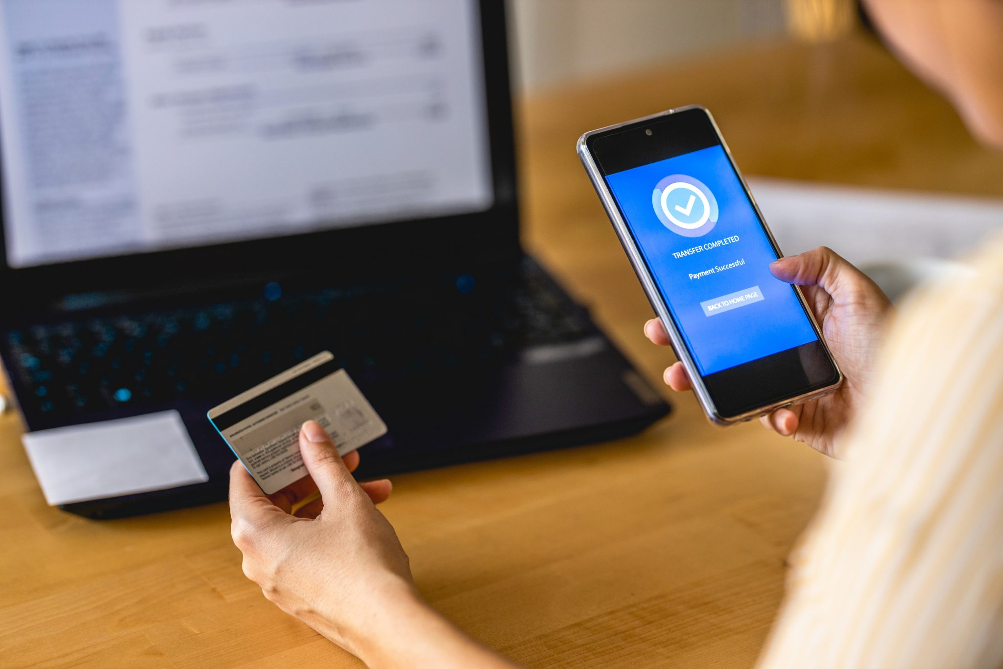 Peningkatan Penggunaan Bank Digital di Indonesia - SHIFT Indonesia